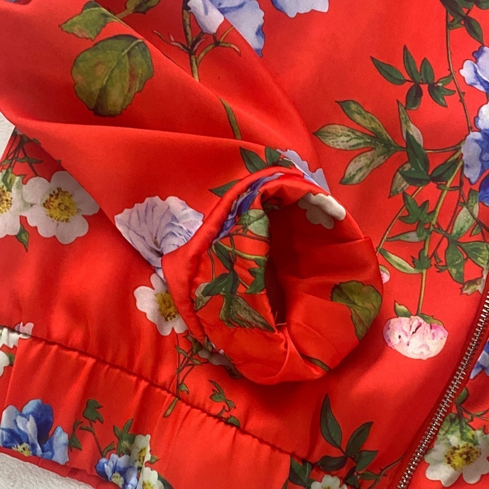 Amisu Red Bomber Jacket with Blue Floral Pattern - Picture 4 of 7